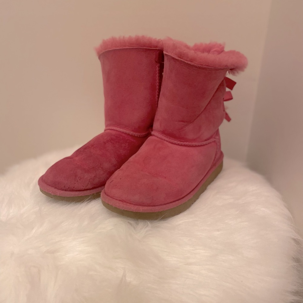 💕💕💕Girls size 4 UGG Boots💕💕💕